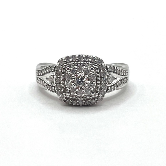 .50 CT Cushion Cut Natural Diamond Silver Ring - Picture 1 of 8